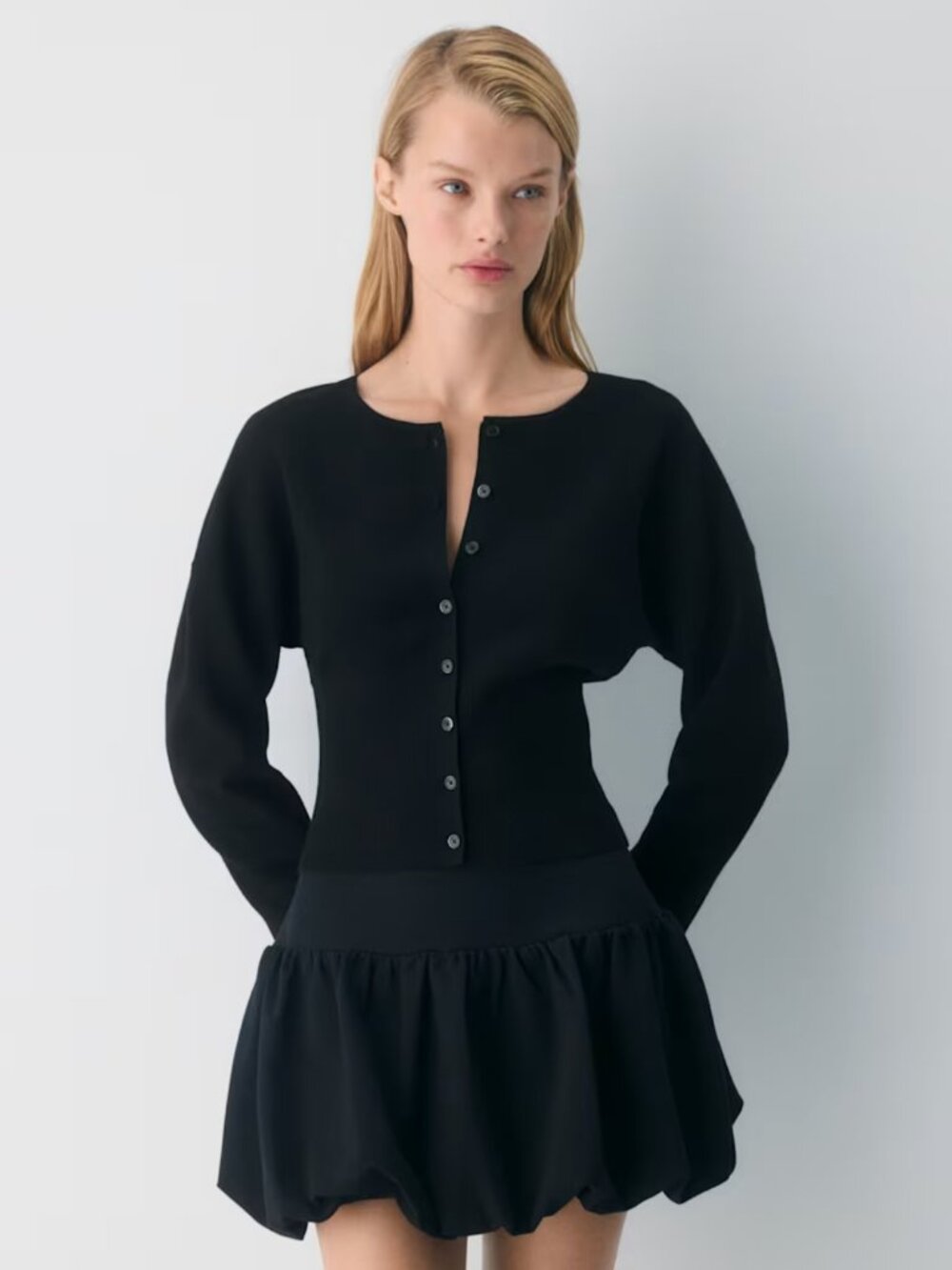 NWT Aritzia WILFRED Golightly Cardigan Black M